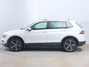 Volkswagen Tiguan - 2020
