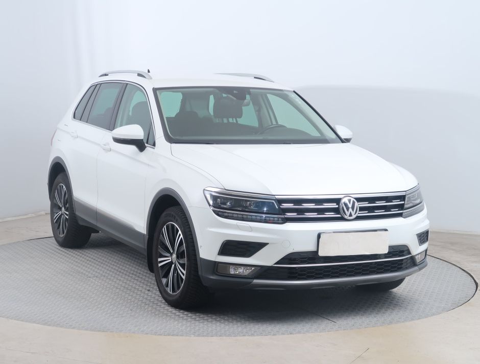 Volkswagen Tiguan - 2020