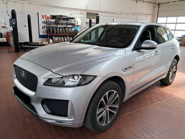 Jaguar F-Pace 2016