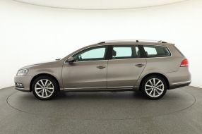 Volkswagen Passat - 2011