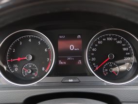 Volkswagen Golf - 2020