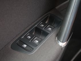 Volkswagen Golf - 2020