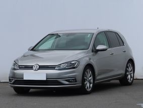 Volkswagen Golf - 2020