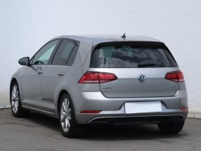 Volkswagen Golf - 2020