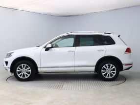 Volkswagen Touareg - 2016