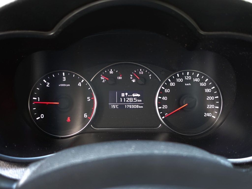 Kia Carens