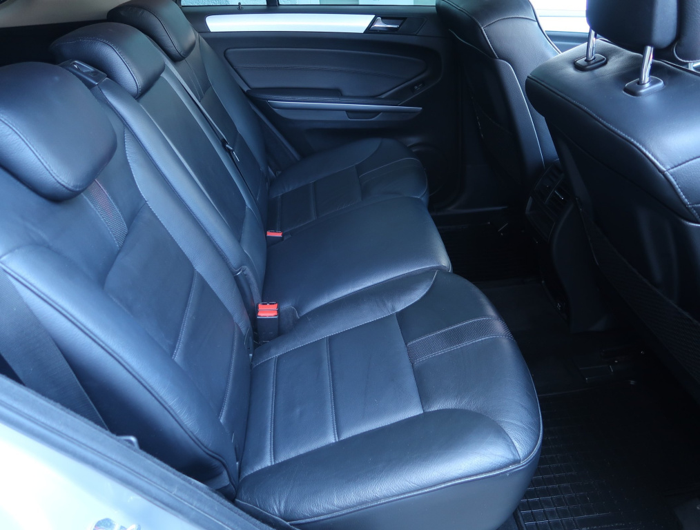 Mercedes-Benz ML