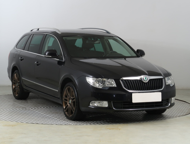 Škoda Superb 2012