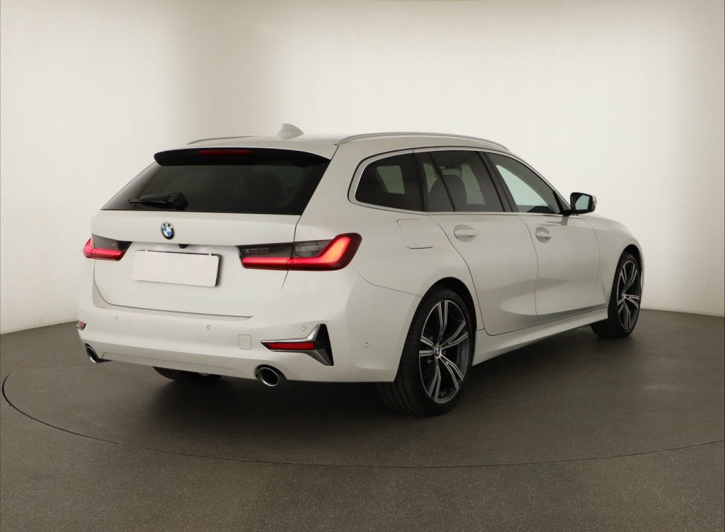 BMW 3