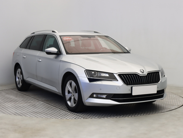 Škoda Superb 2016