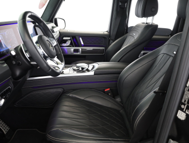 Mercedes-Benz G - 2023