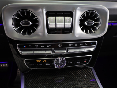 Mercedes-Benz G - 2023