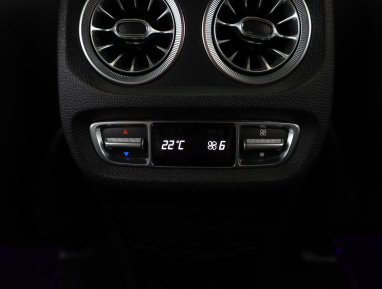 Mercedes-Benz G - 2023