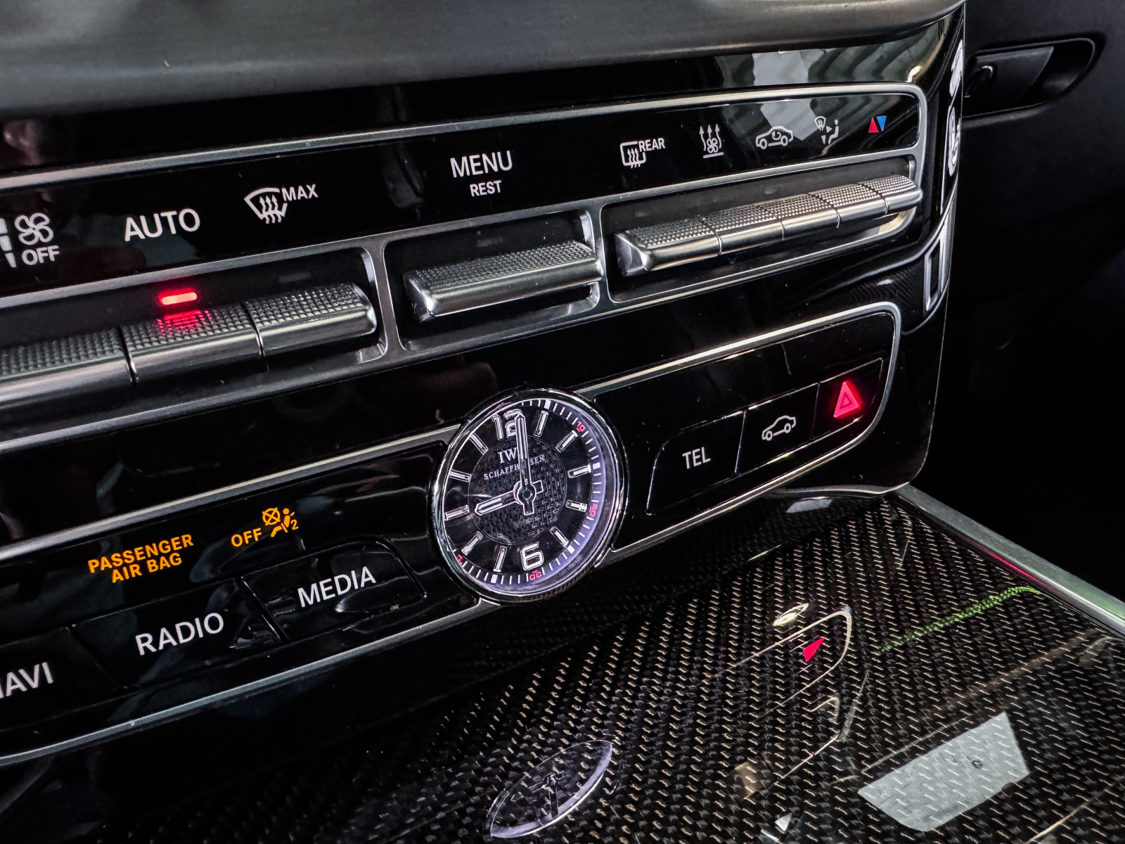 Mercedes-Benz G - 2023