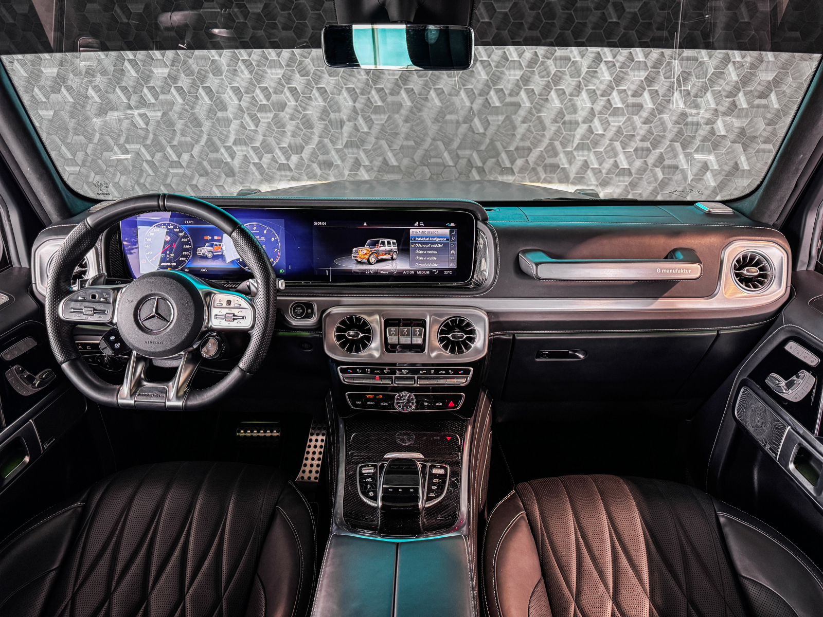 Mercedes-Benz G - 2023