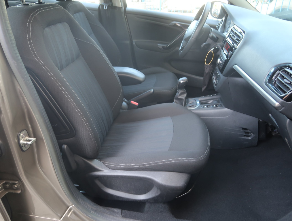 Peugeot 301