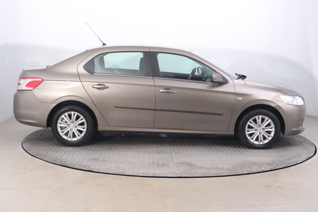 Peugeot 301