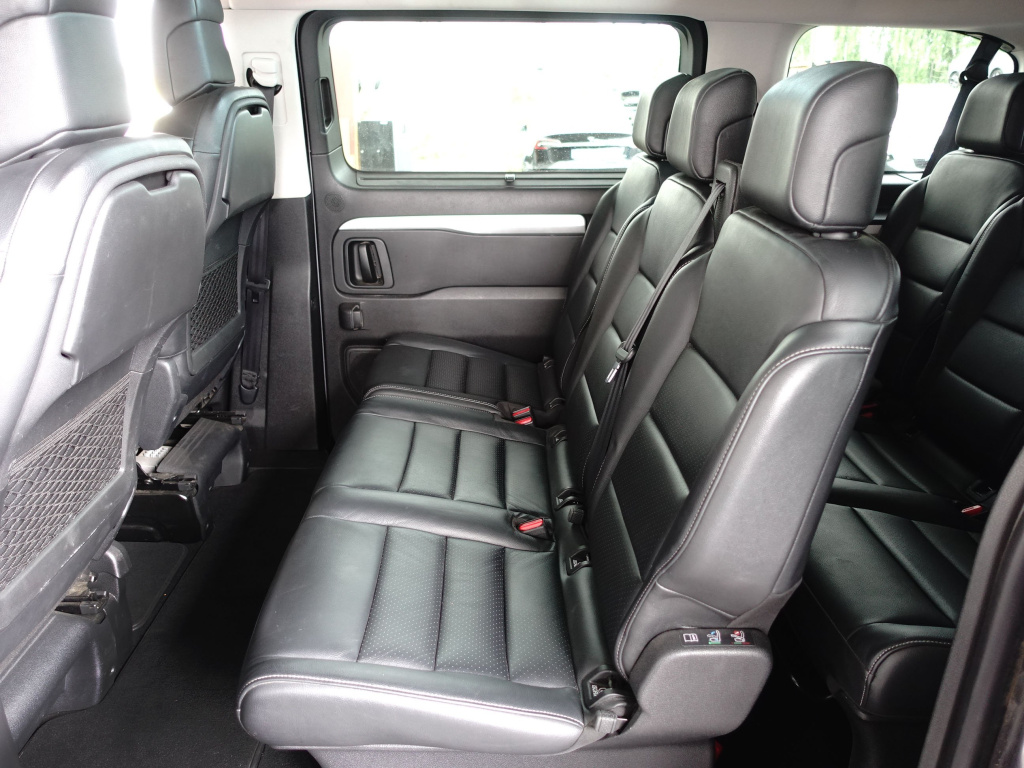 Peugeot Traveller