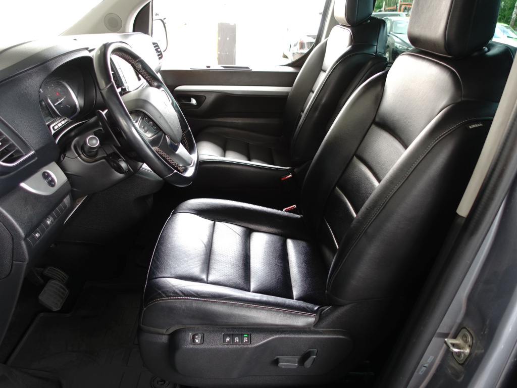 Peugeot Traveller