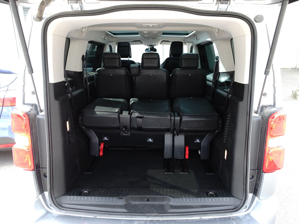Peugeot Traveller