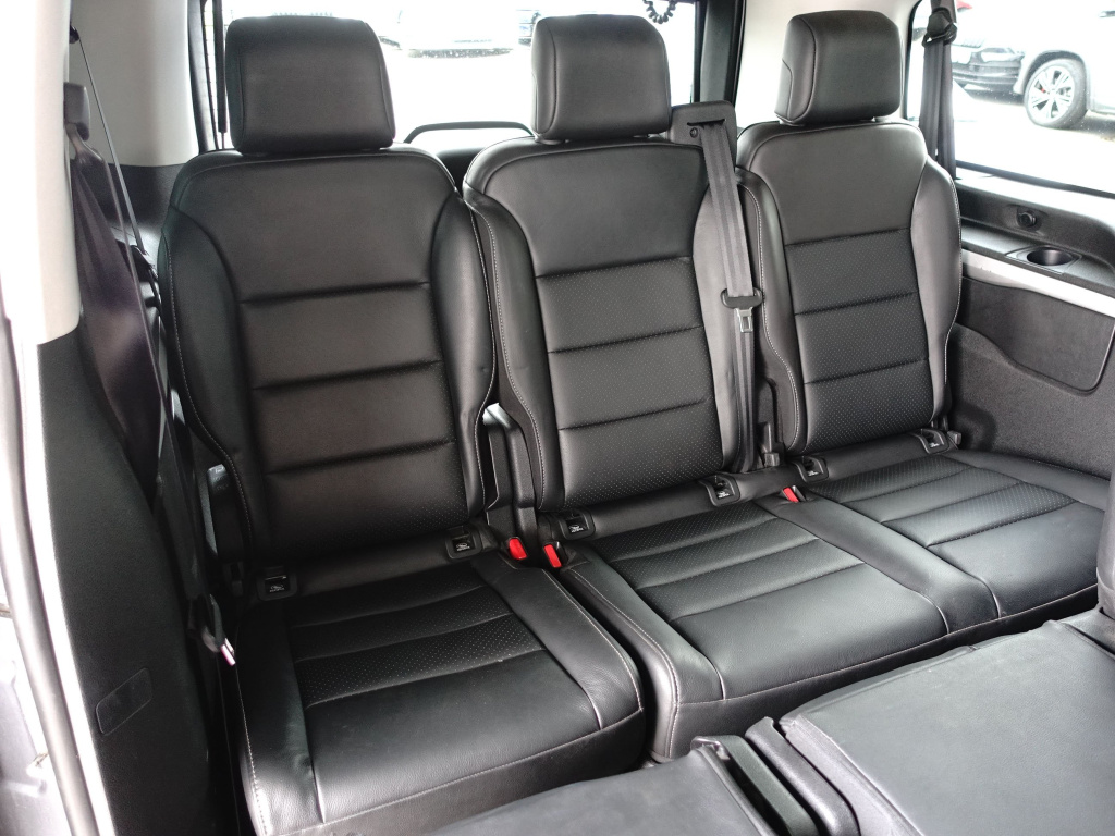Peugeot Traveller