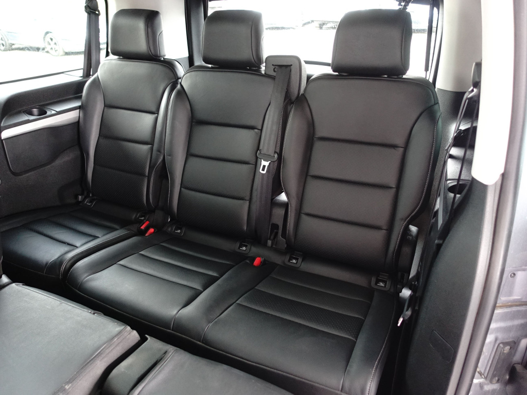 Peugeot Traveller