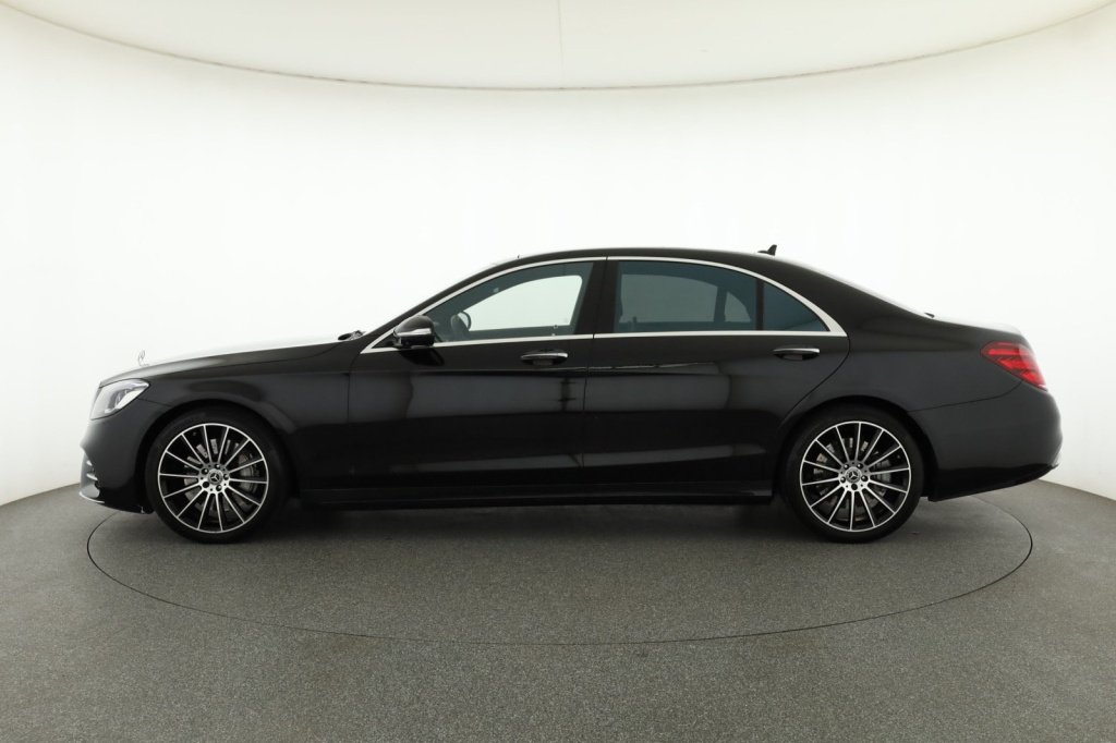 Mercedes-Benz S