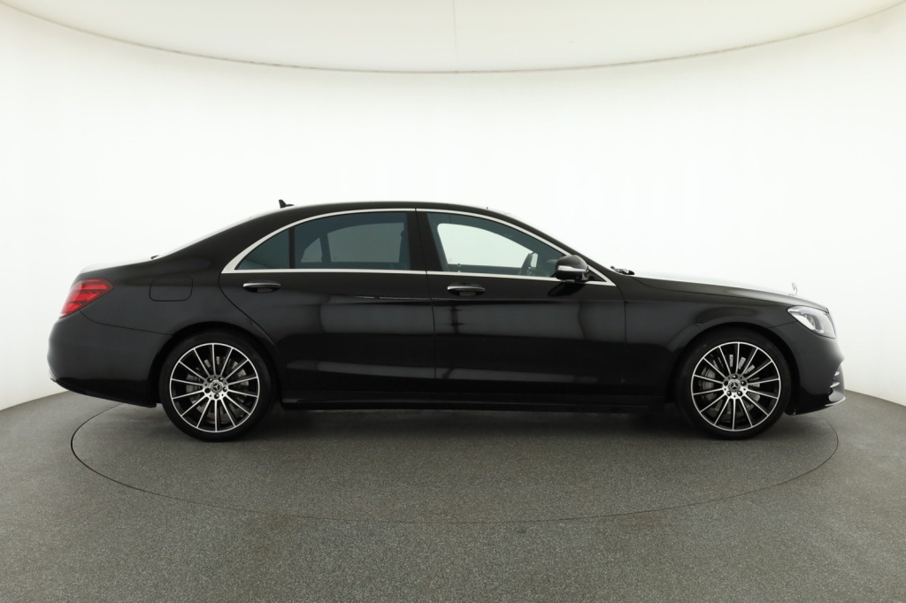 Mercedes-Benz S
