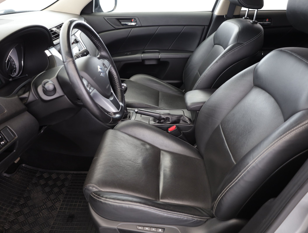 Suzuki Kizashi