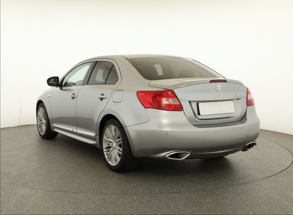 Suzuki Kizashi
