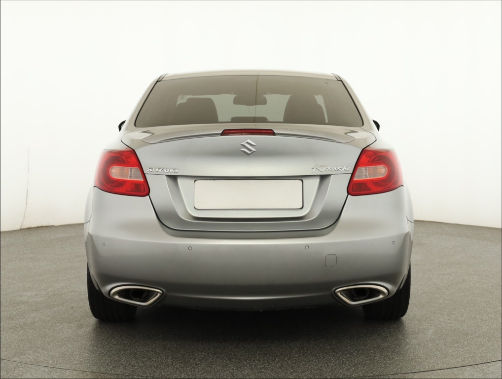 Suzuki Kizashi
