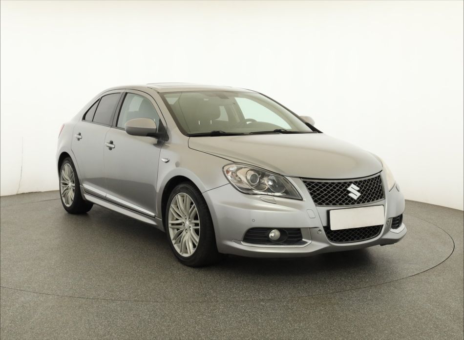 Suzuki Kizashi - 2011