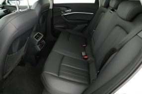 Audi e-tron - 2023
