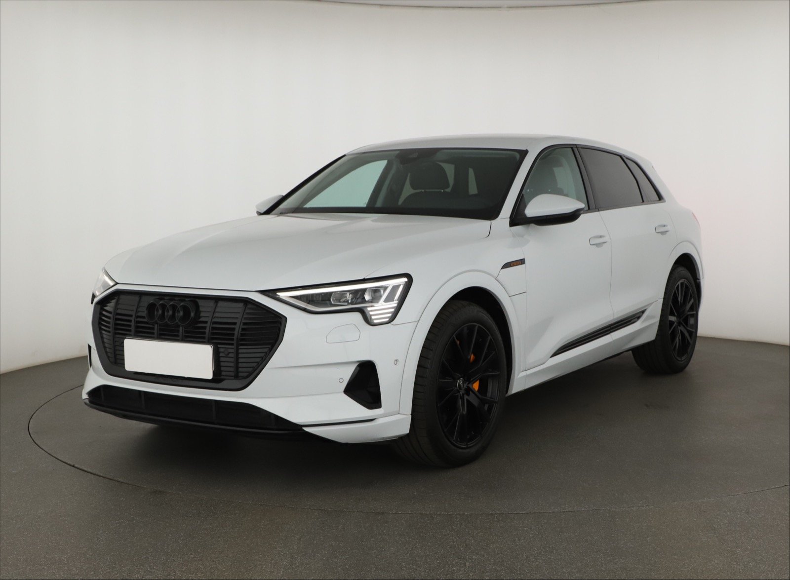 Audi e-tron - 2023