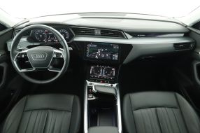 Audi e-tron - 2023