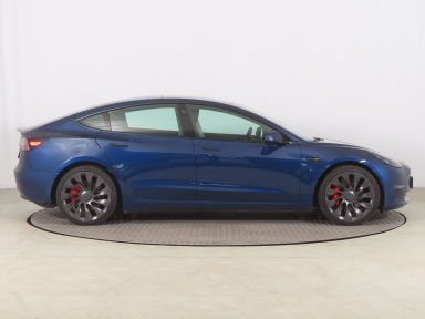 Tesla Model 3 - 2021