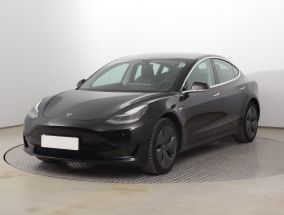 Tesla Model 3 - 2020