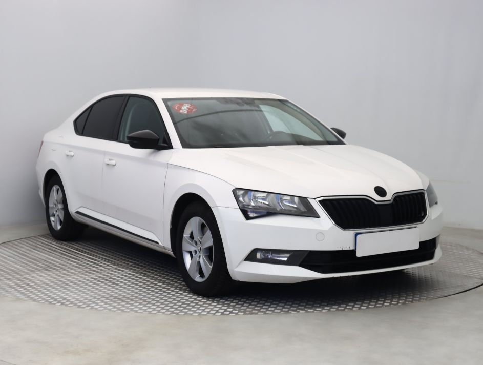 Skoda Superb - 2019
