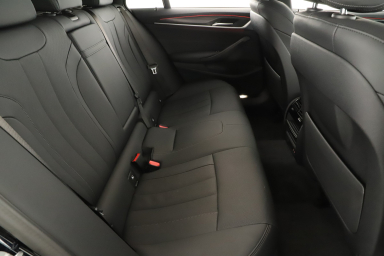 BMW 5 - 2023