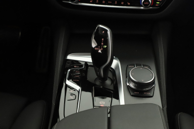 BMW 5 - 2023
