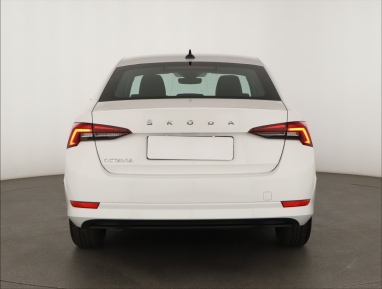 Škoda Octavia - 2021