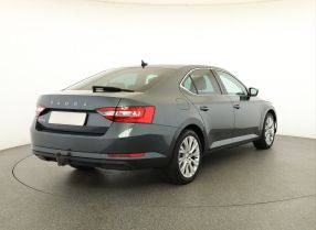 Škoda Superb - 2020