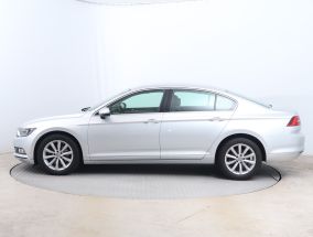 Volkswagen Passat - 2015