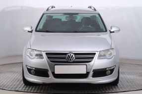 Volkswagen Passat - 2010