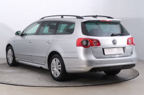 Volkswagen Passat - 2010