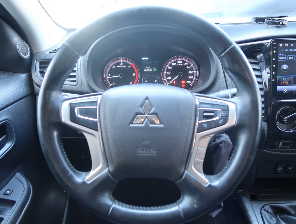 Mitsubishi L200