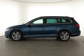 Volkswagen Passat - 2020