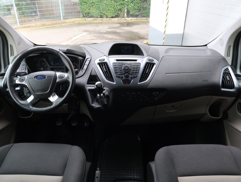 Ford Tourneo Custom