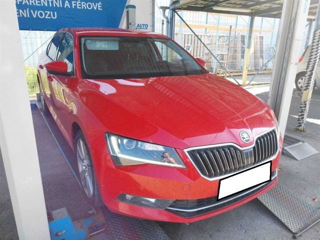 Škoda Superb 2015
