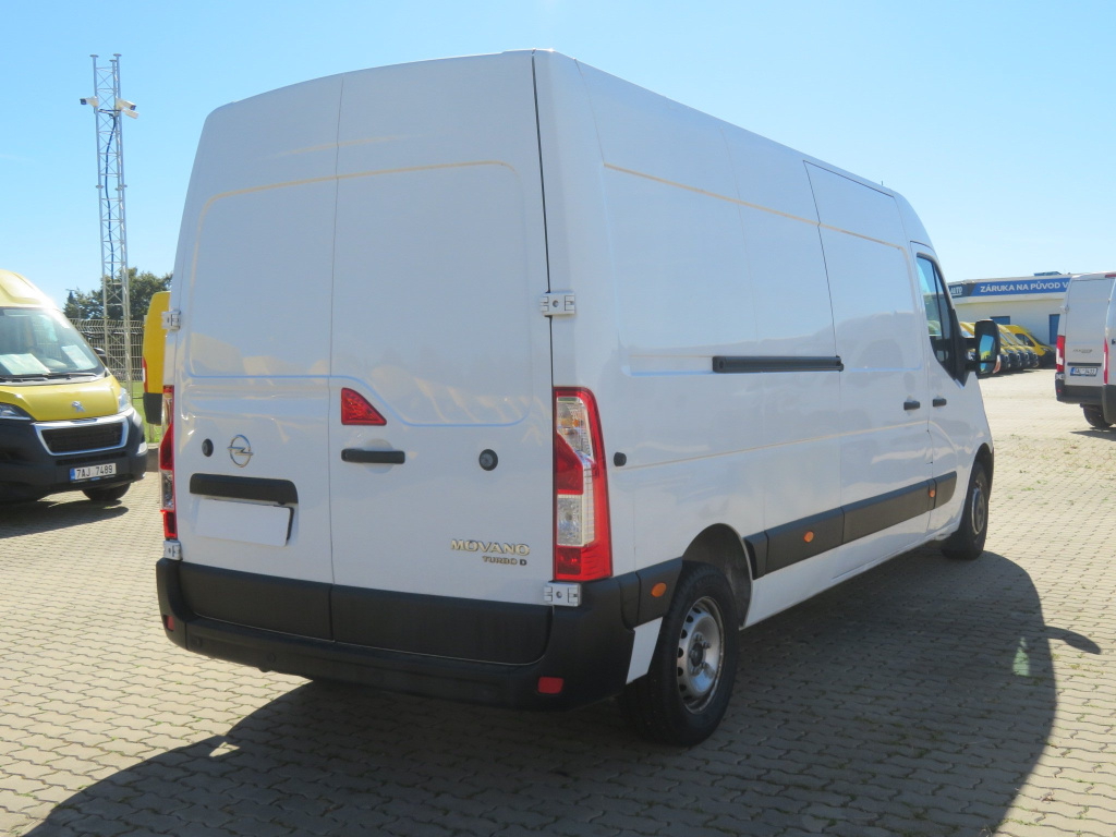Opel Movano